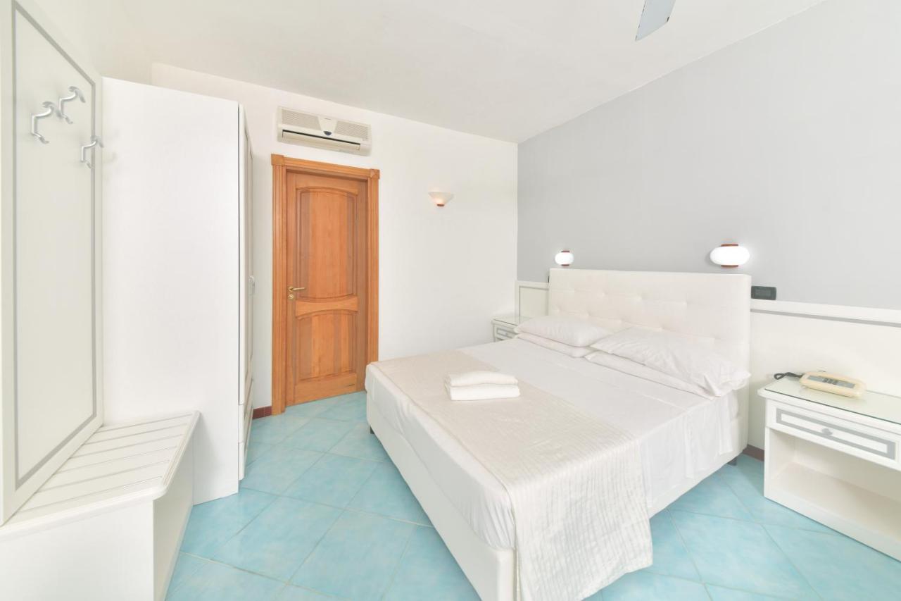 Hotel Pineta Ischia Luaran gambar