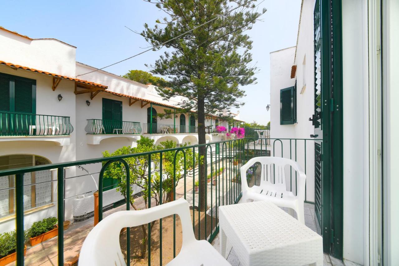 Hotel Pineta Ischia Luaran gambar